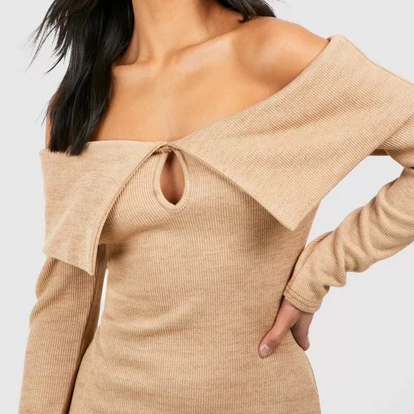 Off the shoulder dress petite - Picture 3 of 3